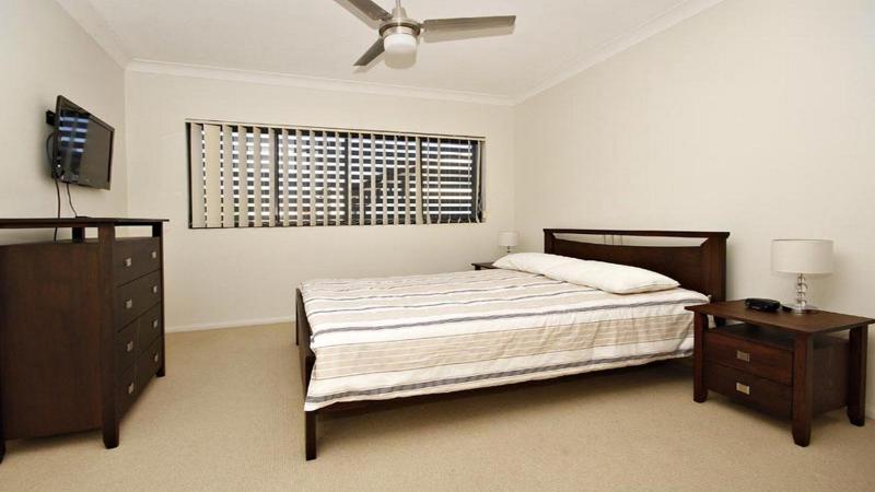 Amalfi Unit 11 Above All Else 50 King Street - image 3