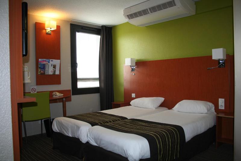 Standard Double Room image 1