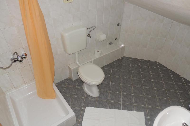 Two-Bedroom Duplex (6 Adults) image 2