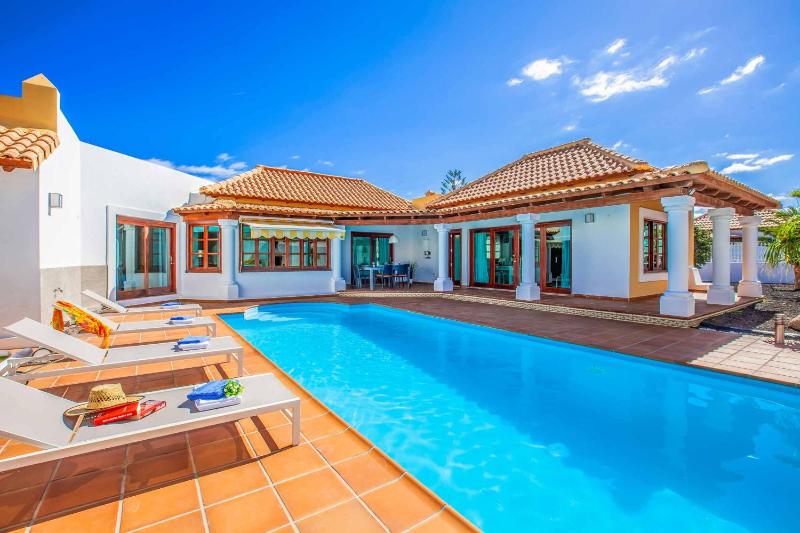 Villa Relax Images