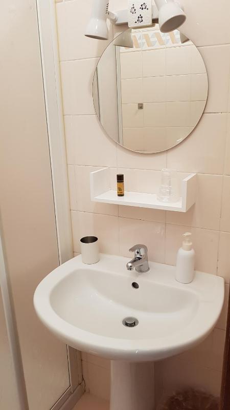 Budget Single Room image 1