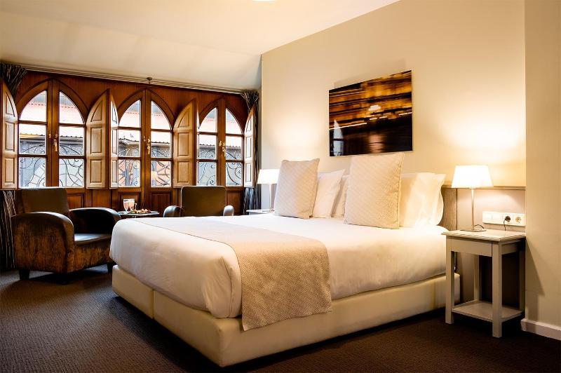 Superior Double or Twin Room image 3