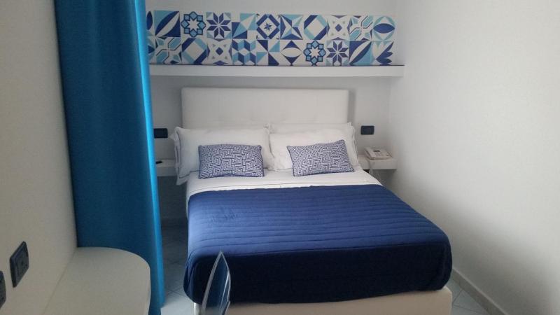 Single Room with Balcony image 3