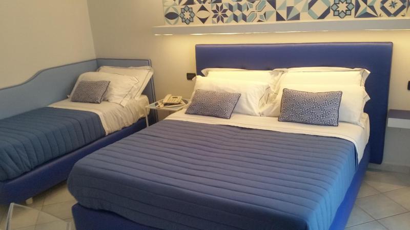 Triple Room with Balcony image 2