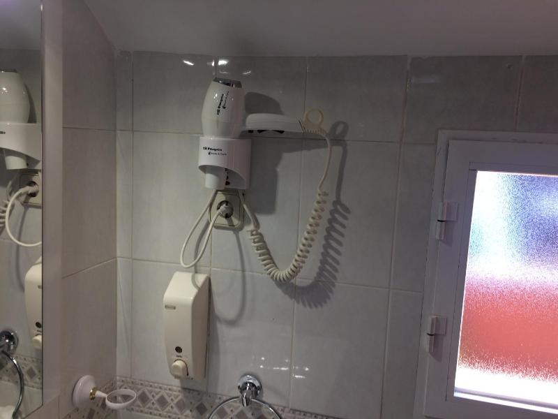 Single Room image 1