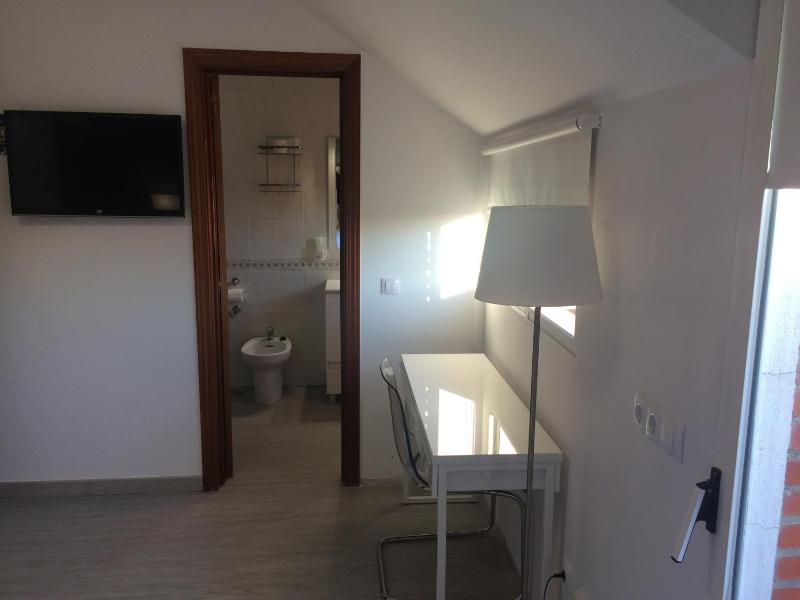 Superior Double Room image 3