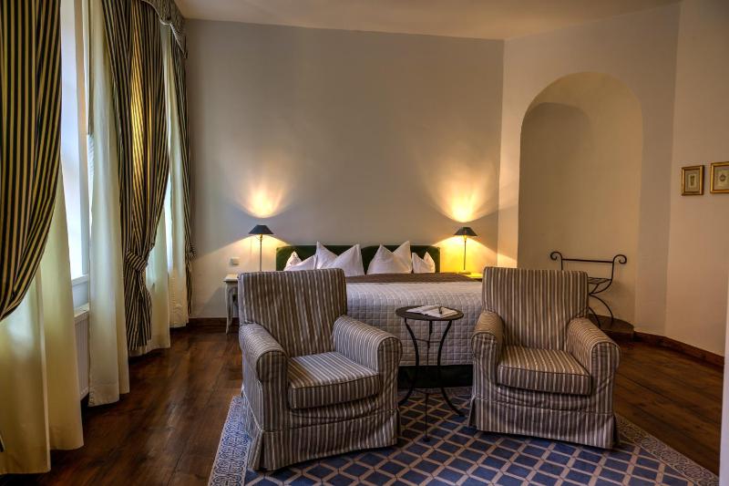 Double Room image 4