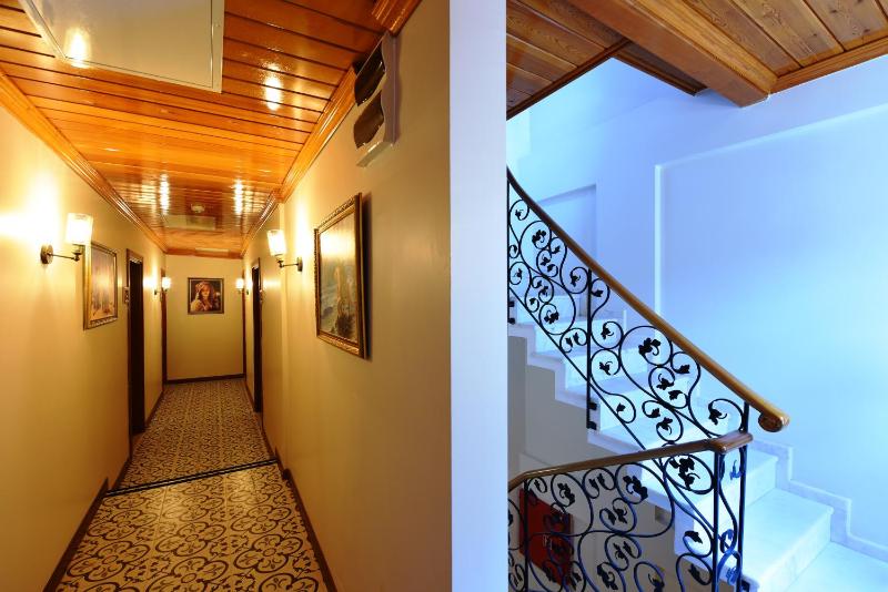 Elyka Hotel - image 6