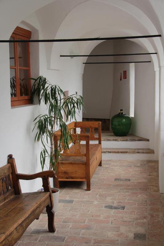 Apartment 2 image 3