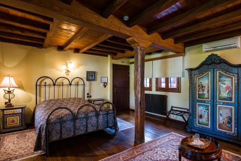 Master Suite image 1