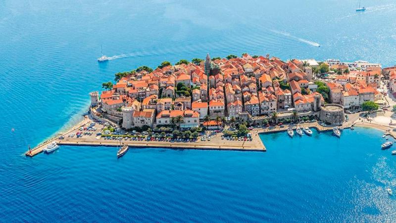Beachfront 4-bedroom villa Sea Wave in Orebic Croatia - image 15