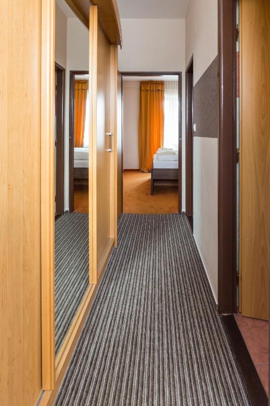 Two-Bedroom Suite image 2