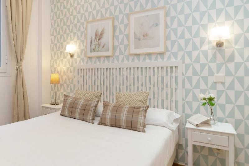 Apartamentos Gran Via - image 10