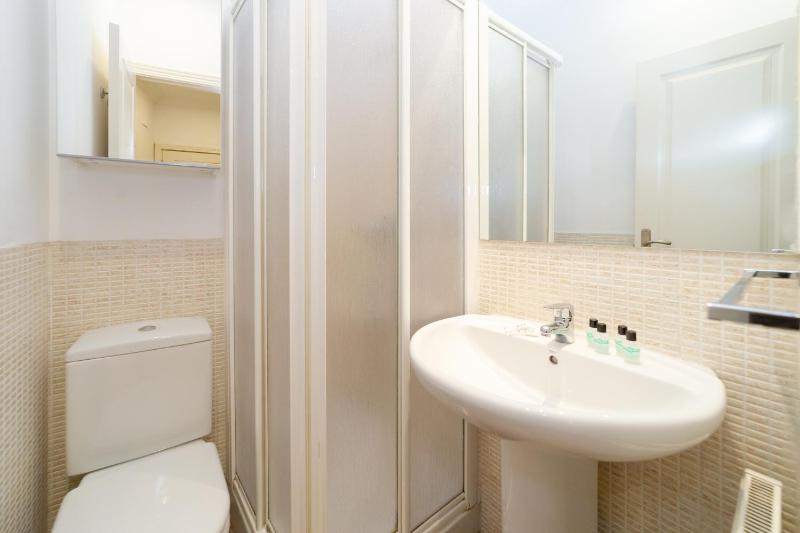 Apartment IV image 2