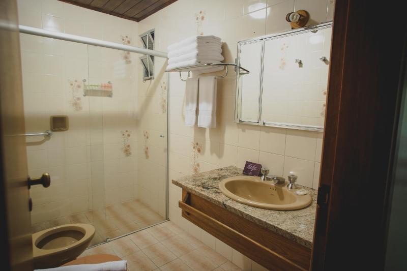 Master Quadruple Room image 1