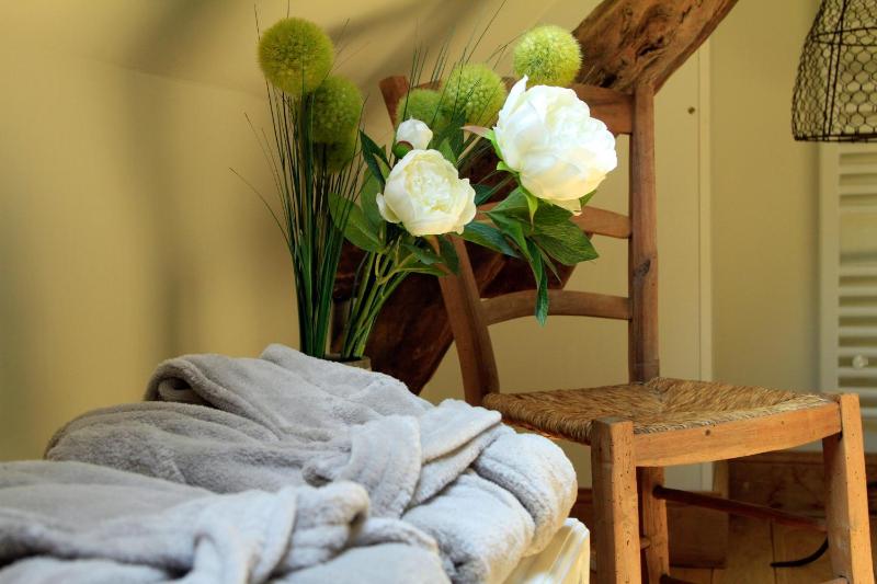 Deluxe Double Room image 3