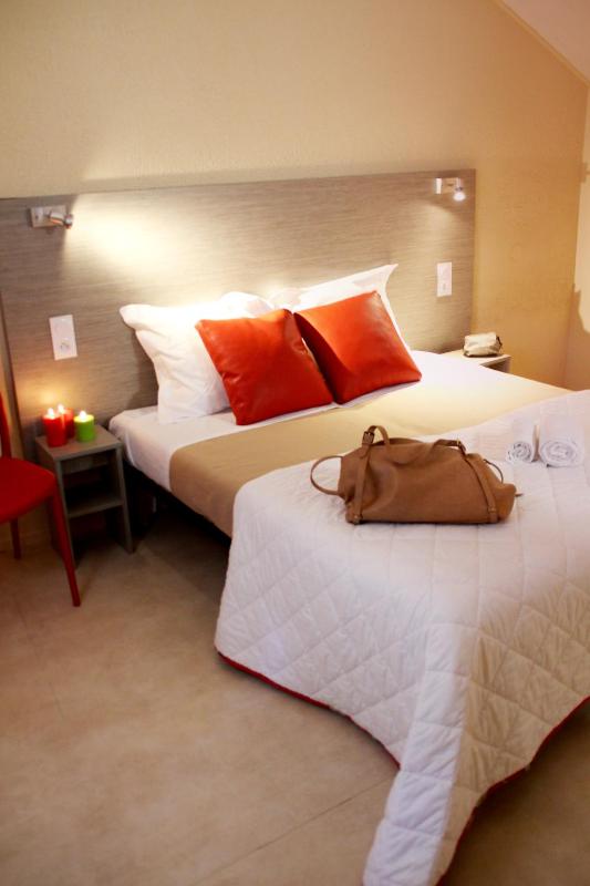 Two-Bedroom Apartment image 4