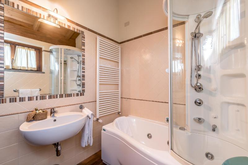 Junior Suite image 3