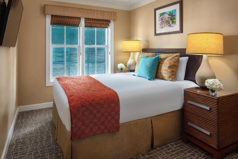 One-Bedroom Suite image 1