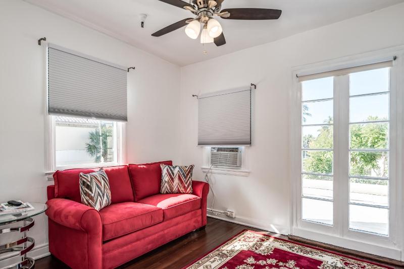 Executive King Suite image 2