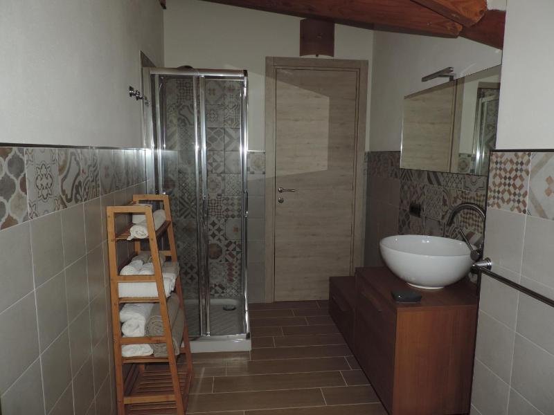 Deluxe Quadruple Room image 3