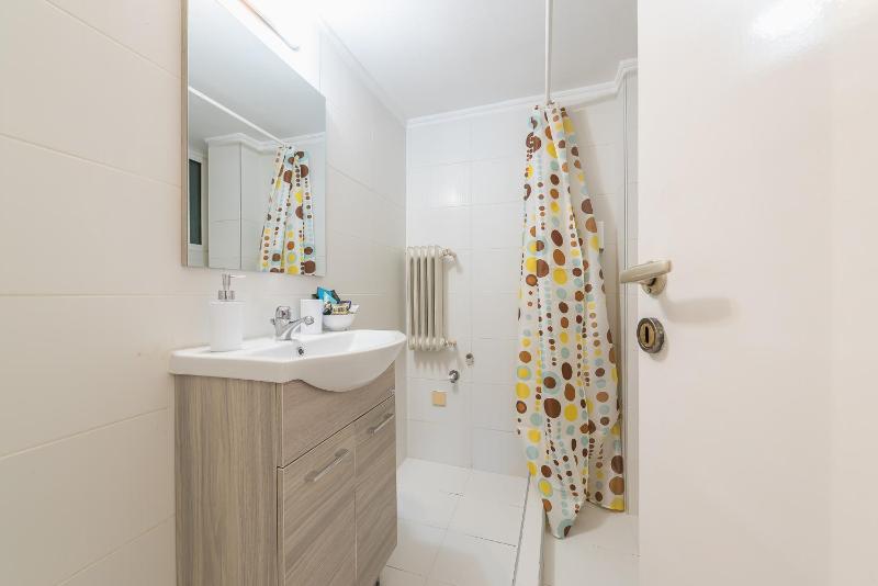 Athens Boutique Apartment by Cloudkeys - image 16