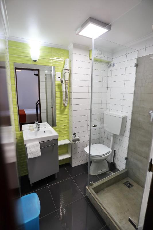 Standard Double Room image 2