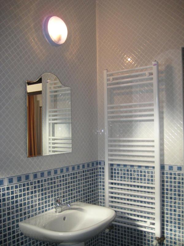 One-Bedroom Suite image 3