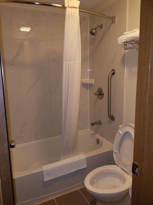Double Room with Two Double Beds - Non-Smoking image 4