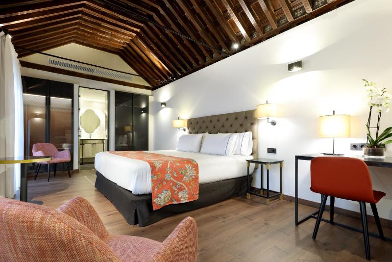 Junior Suite image 3