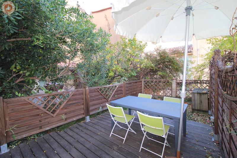 One-Bedroom Apartment image 4