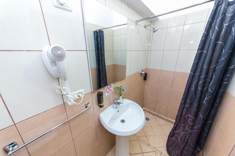 Superior Double Room with Balcony image 2