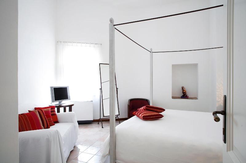 Suite image 3
