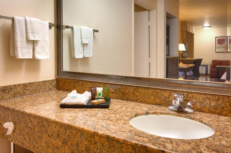 Junior Suite image 2