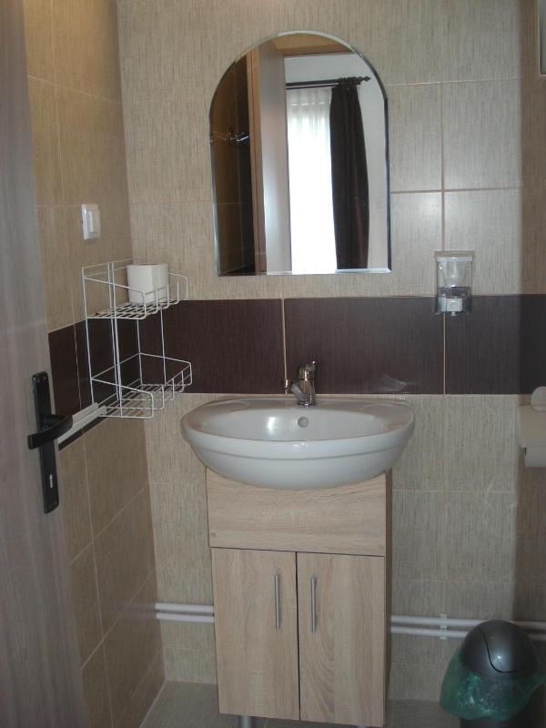 Apartment - Split Level image 2