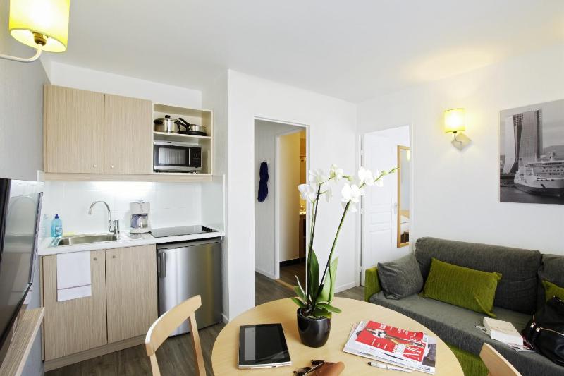 Aparthotel Adagio Access Marseille Prado Perier - image 12
