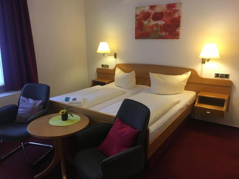 Quadruple Room image 4
