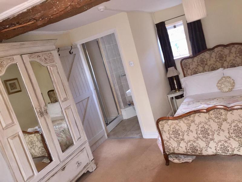 Double Room - Disability Access - Pet Friendly image 2