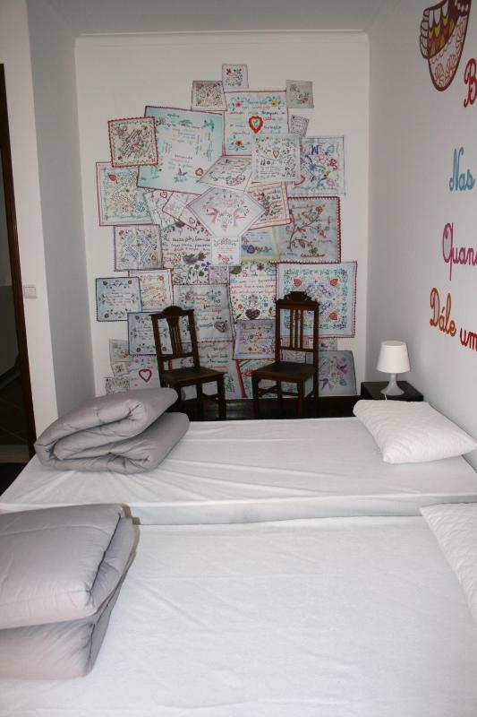 Twin Room image 3