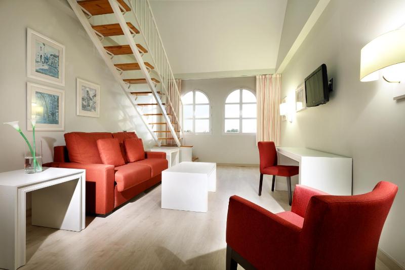Family Room image 4