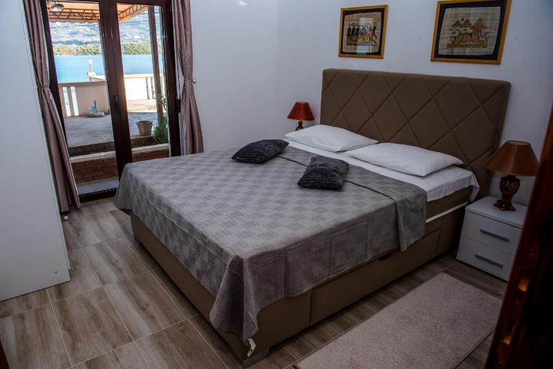 Apartments Klakor PS - image 12