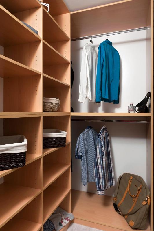 Suite with Spa Bath, Terrace and Sea View image 4