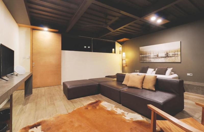 Clio Apartment - image 22