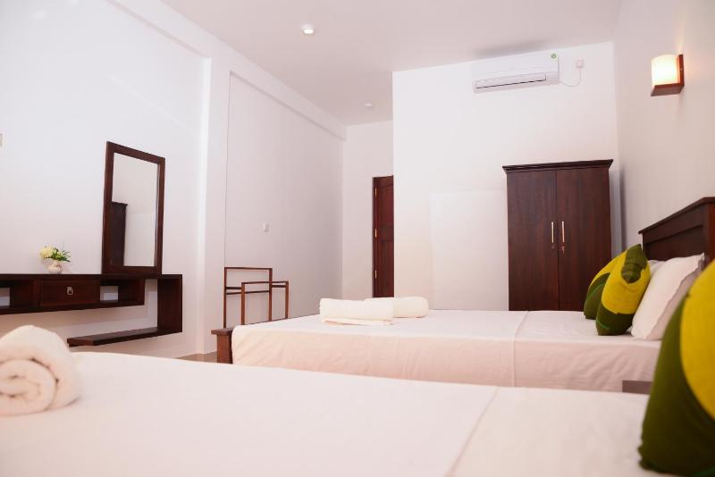 The Ritz Hikkaduwa - image 33