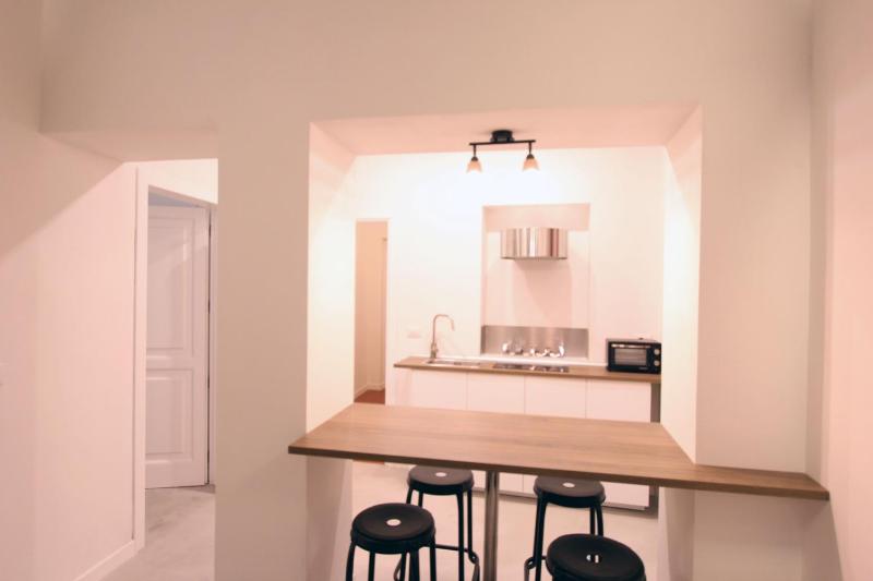One-Bedroom Apartment image 3