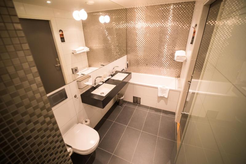Suite image 2