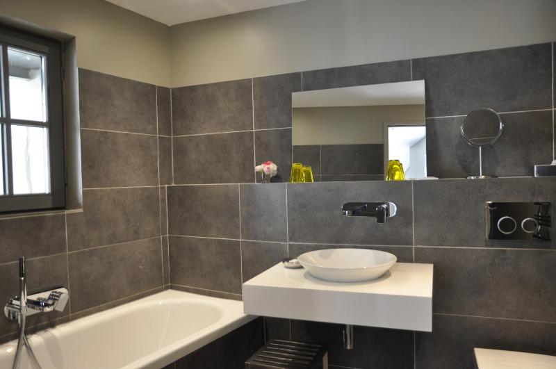 Superior Suite with Garden View image 3