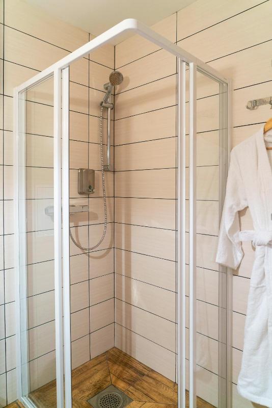 Godart Rooms Guesthouse - image 15