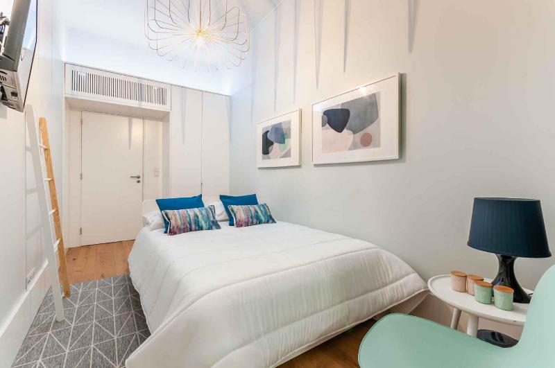 Standard Suite image 1