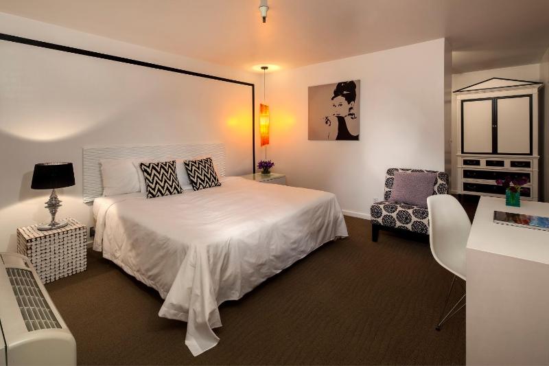 King Room - Non-Smoking image 1